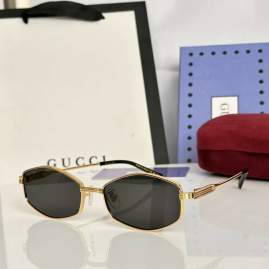 Picture of Gucci Sunglasses _SKUfw79339058fw